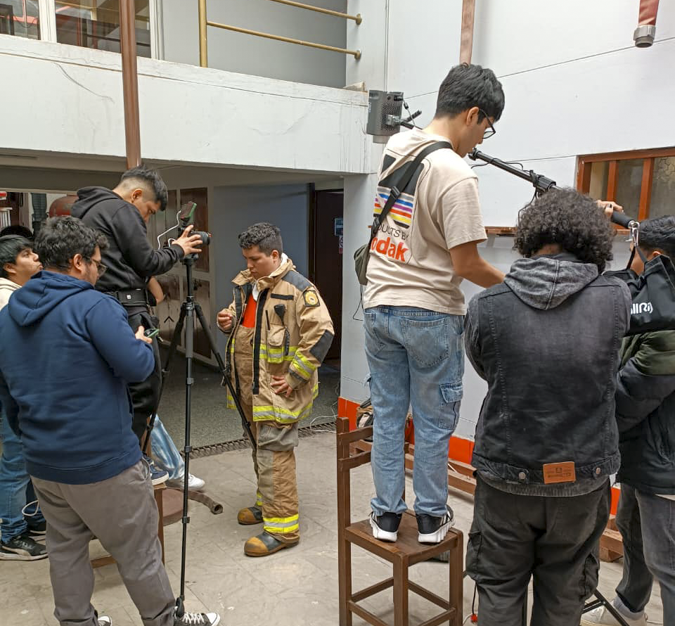 Equipo Utama - Detrás de Cámaras 2